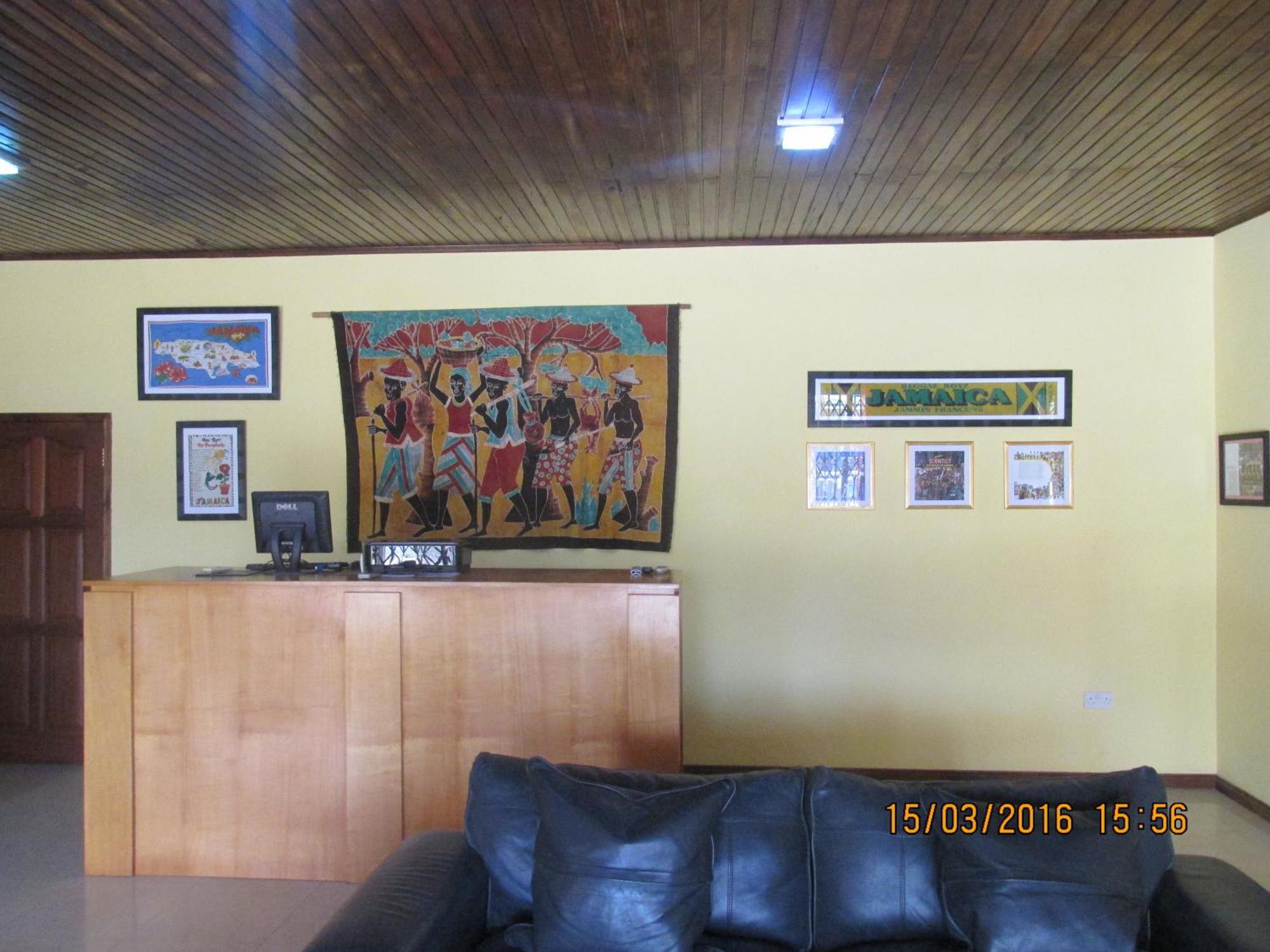 Jamaica Inn Guest House Botianaw Exterior photo